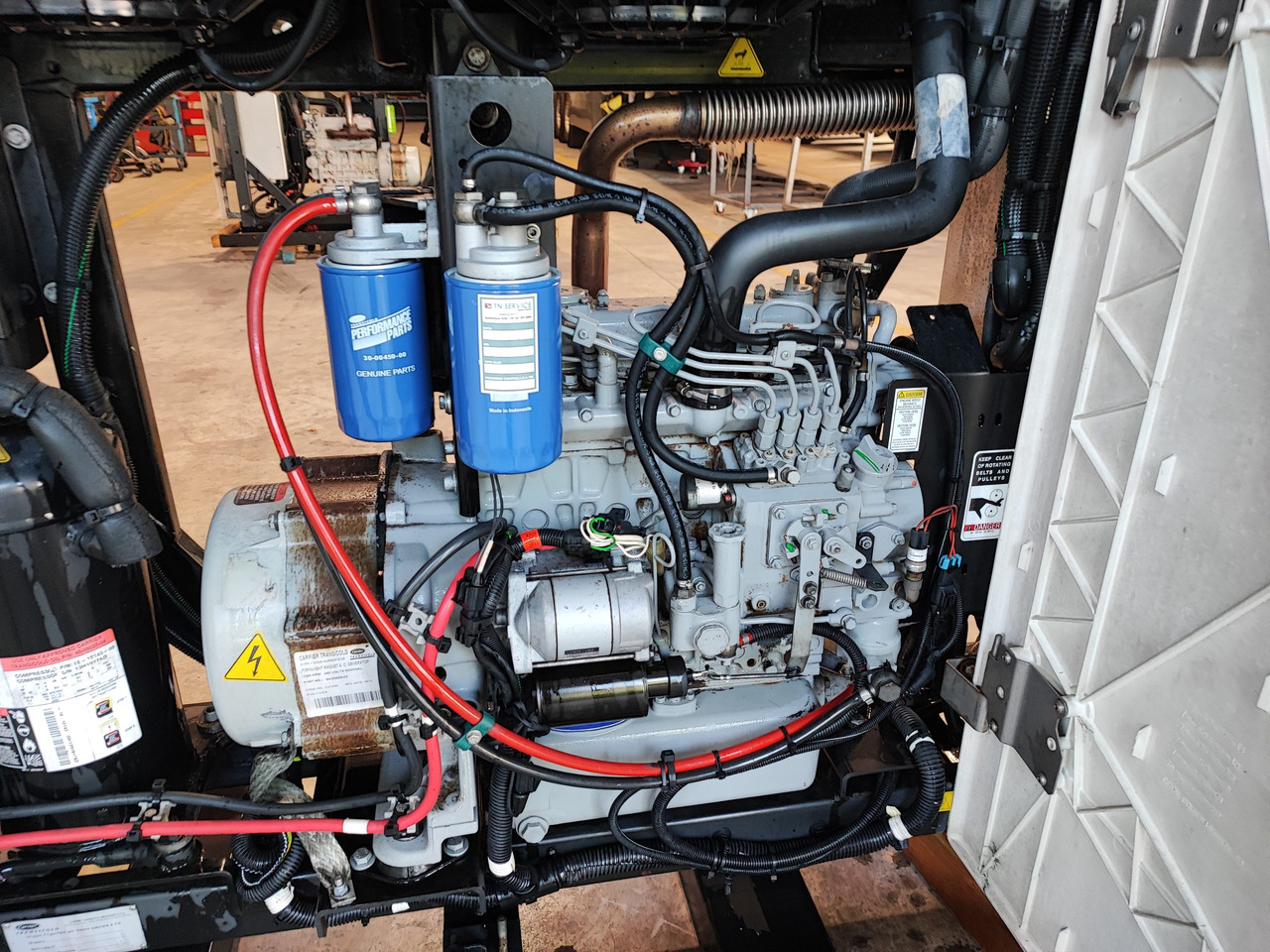 Motore Frigo Carrier Vector 1550 - Equipamento de refrigeração: foto 3 Motore Frigo Carrier Vector 1550 - Equipamento de refrigeração: foto 3