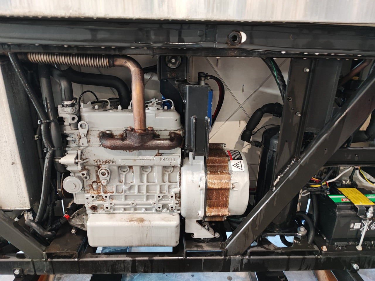 Motore Frigo Carrier Vector 1550 - Equipamento de refrigeração: foto 5 Motore Frigo Carrier Vector 1550 - Equipamento de refrigeração: foto 5