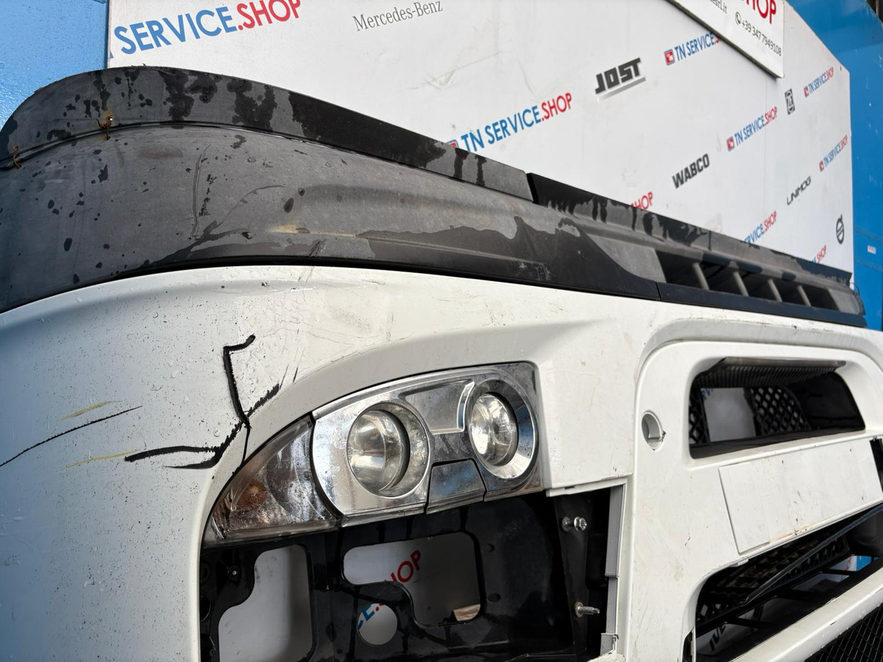 Paraurti Anteriore Iveco 5801258838 - Para-choque de Caminhão: foto 4 Paraurti Anteriore Iveco 5801258838 - Para-choque de Caminhão: foto 4