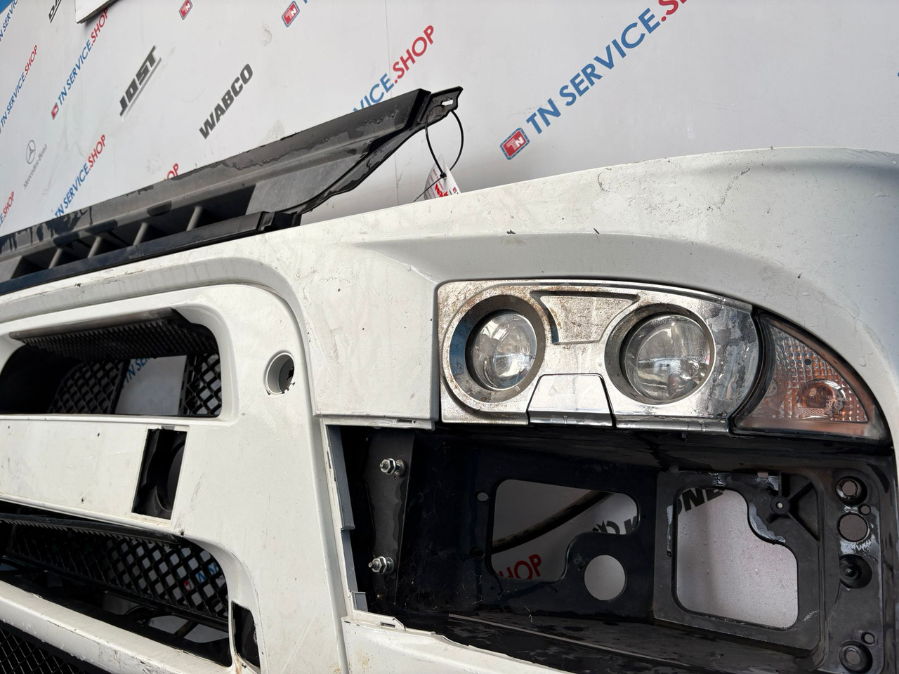 Paraurti Anteriore Iveco 5801258838 - Para-choque de Caminhão: foto 3 Paraurti Anteriore Iveco 5801258838 - Para-choque de Caminhão: foto 3