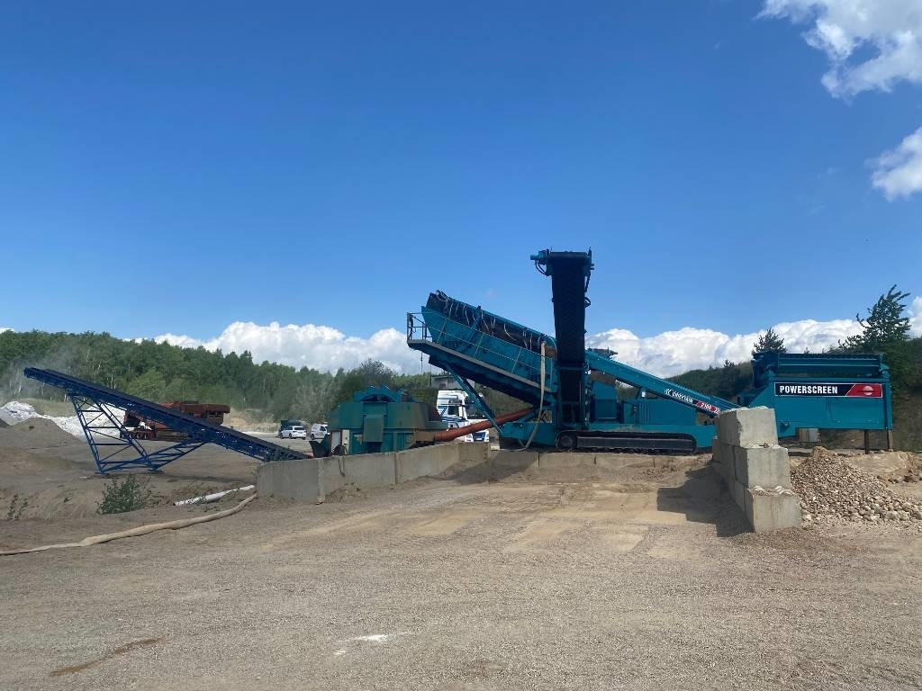 PowerScreen Chieftain 2100 - Peneira vibratória: foto 1 PowerScreen Chieftain 2100 - Peneira vibratória: foto 1