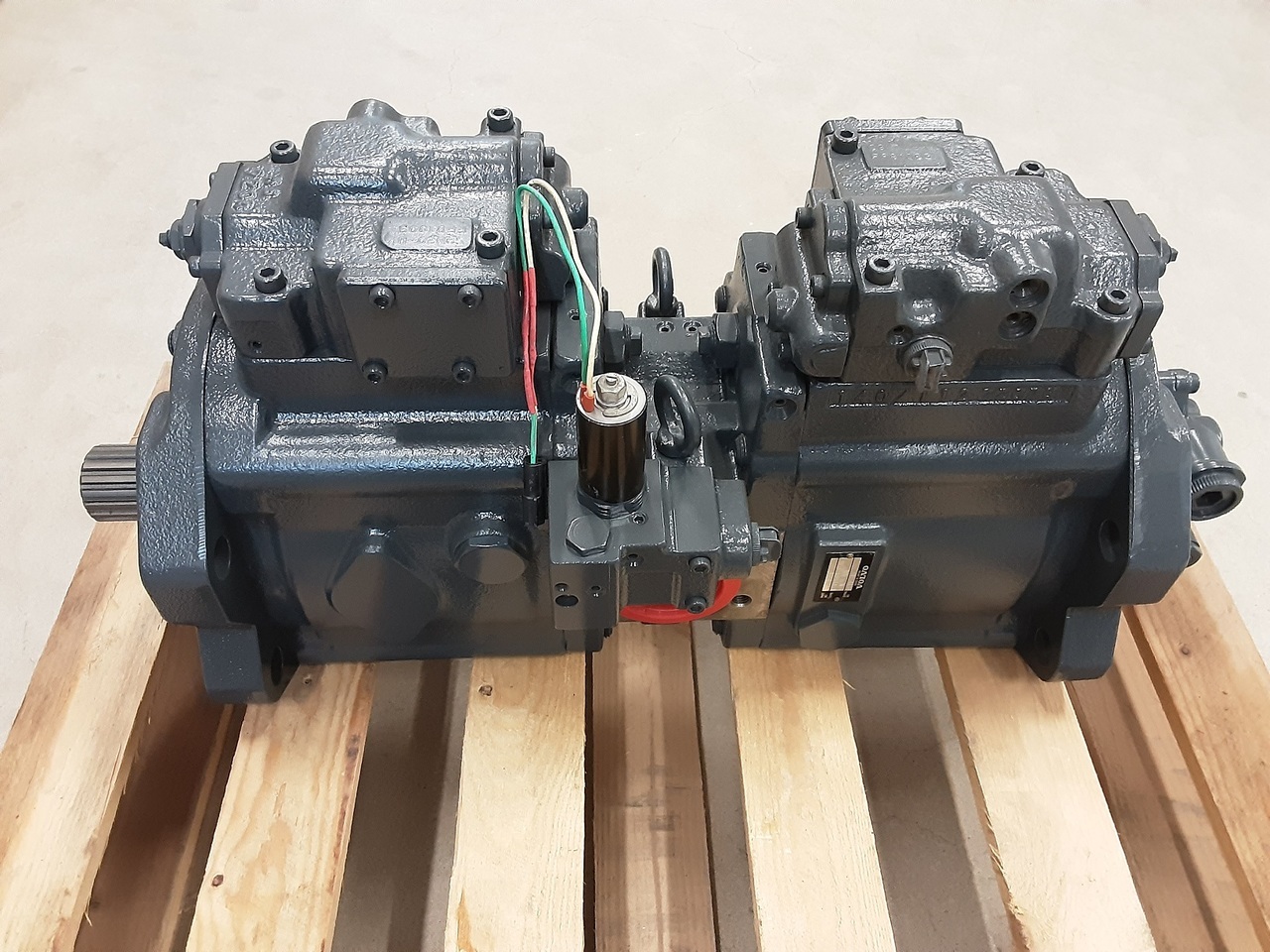 Kawasaki K5V140DT-151R-9N29-HV - Bomba hidráulica de Escavadora de rastos: foto 1 Kawasaki K5V140DT-151R-9N29-HV - Bomba hidráulica de Escavadora de rastos: foto 1