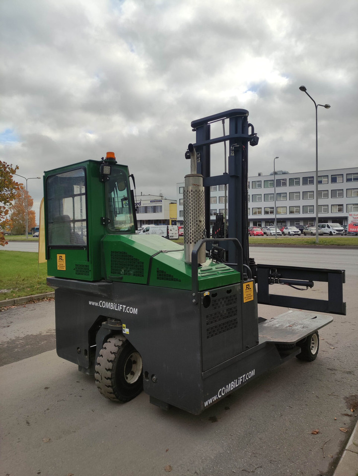 Combilift C4500 - Empilhadeira a diesel: foto 4 Combilift C4500 - Empilhadeira a diesel: foto 4