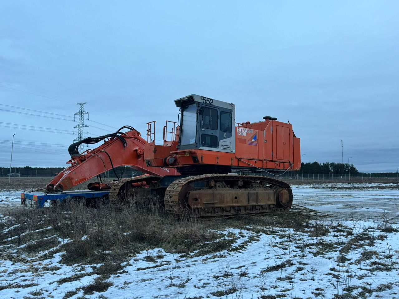 Hitachi EX1200-5D - Escavadora de rastos: foto 1 Hitachi EX1200-5D - Escavadora de rastos: foto 1