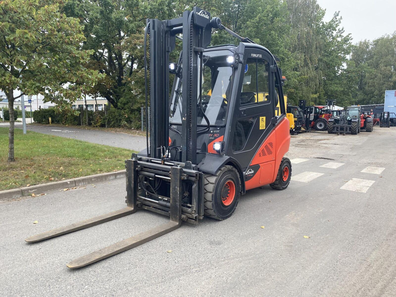 Linde H30D - Empilhadeira a diesel: foto 1 Linde H30D - Empilhadeira a diesel: foto 1