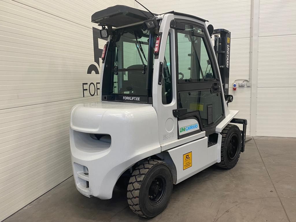 Unicarriers YG1D2A30Q - Empilhadeira a diesel: foto 3 Unicarriers YG1D2A30Q - Empilhadeira a diesel: foto 3