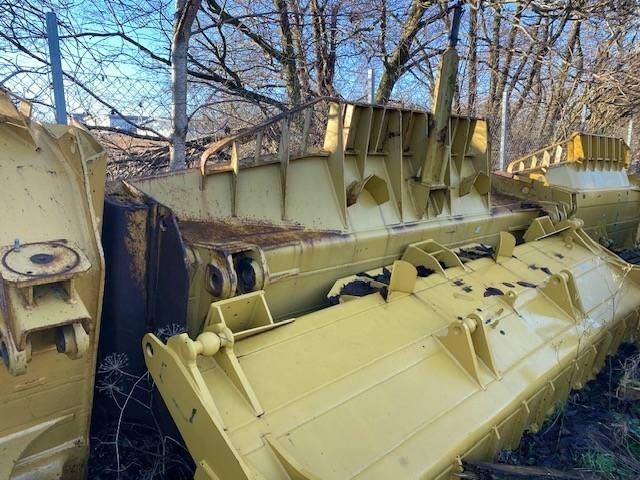 CAT D 8 U-blade - Lâmina de Máquina de construção: foto 1 CAT D 8 U-blade - Lâmina de Máquina de construção: foto 1