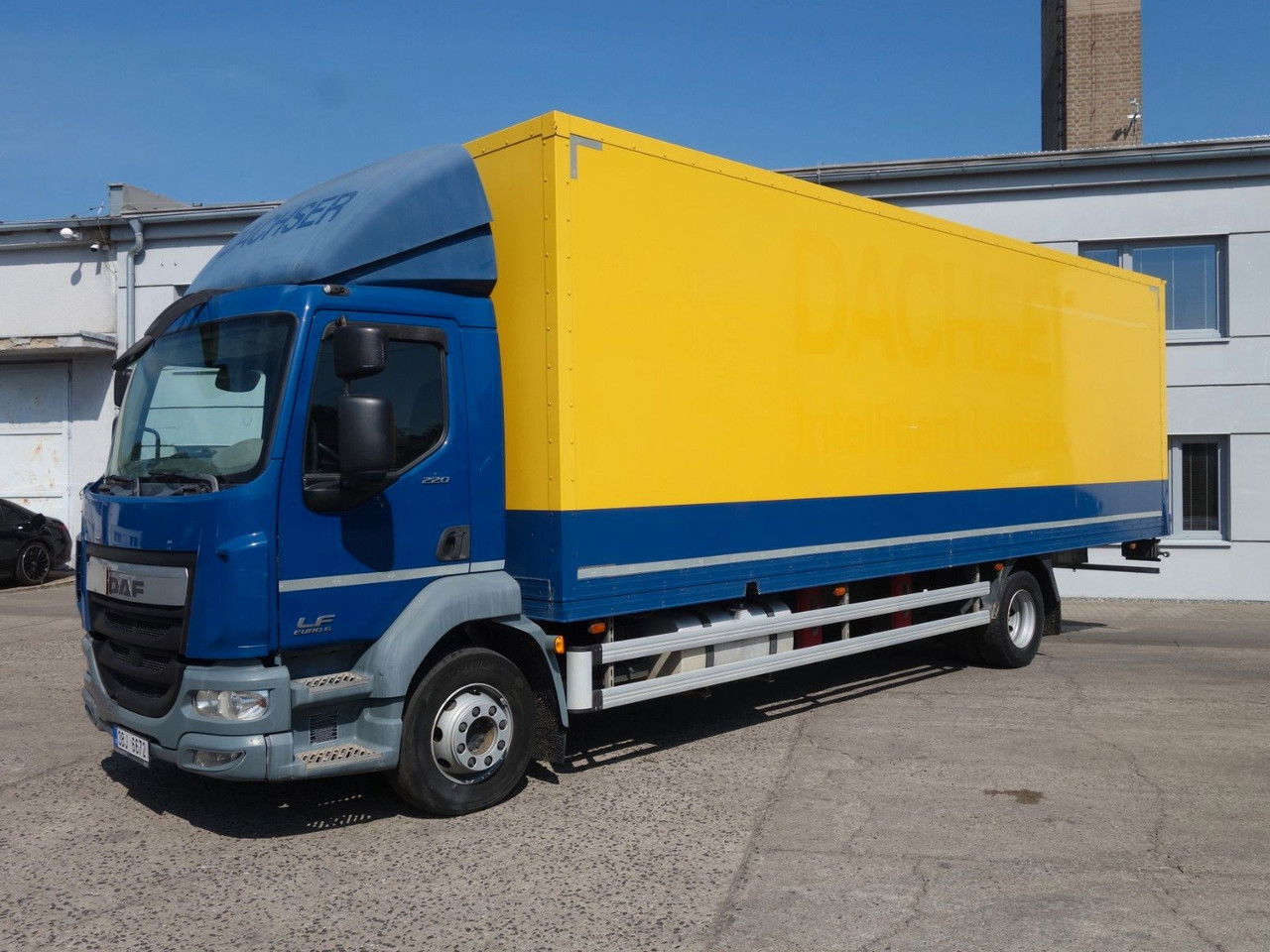 DAF LF 220 14 t - Caminhão furgão: foto 2 DAF LF 220 14 t - Caminhão furgão: foto 2