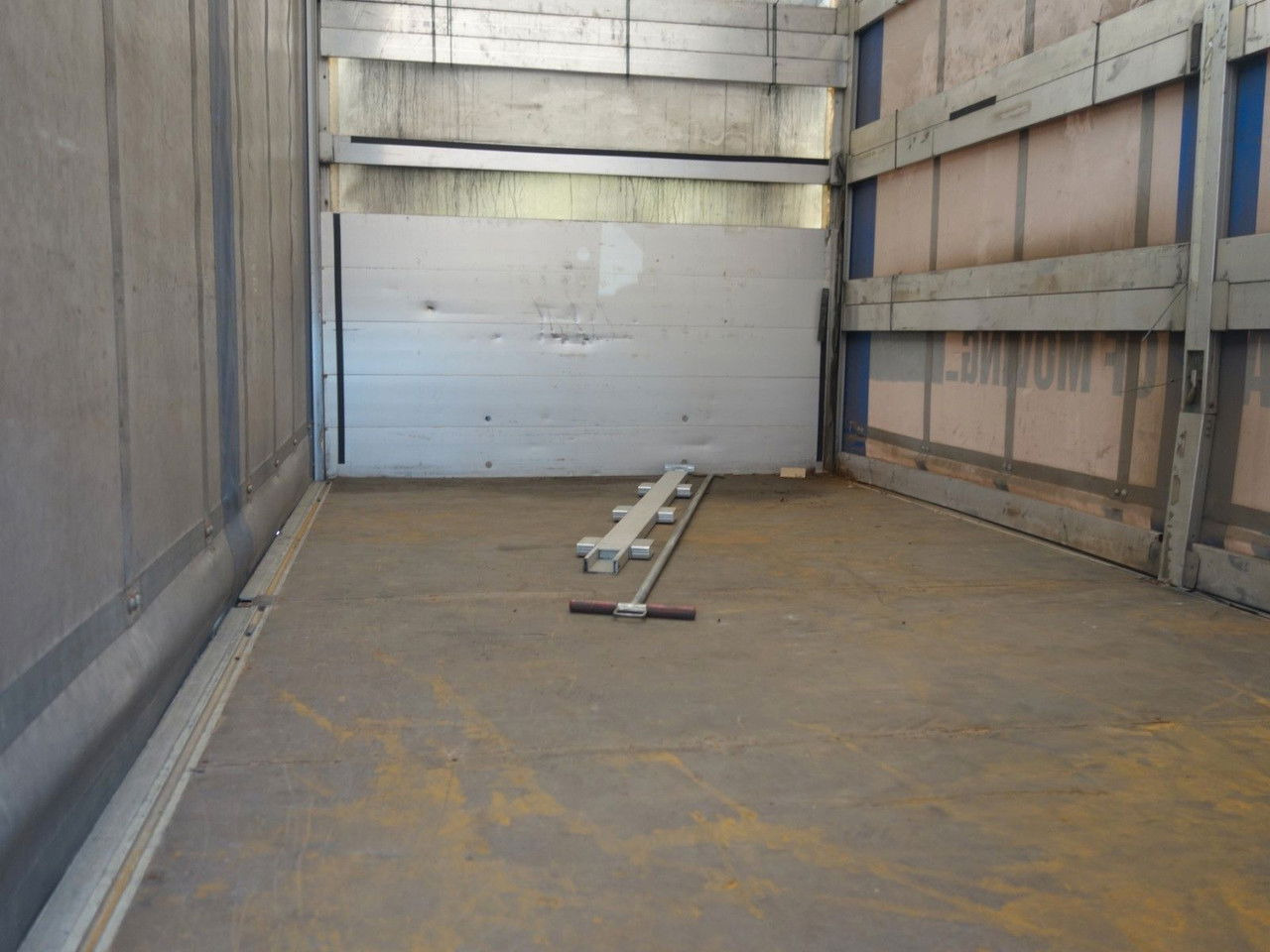 Iveco Daily 35 35S17, 8 europalet, 2-seiten schiebeplane - Furgão de toldo: foto 5 Iveco Daily 35 35S17, 8 europalet, 2-seiten schiebeplane - Furgão de toldo: foto 5