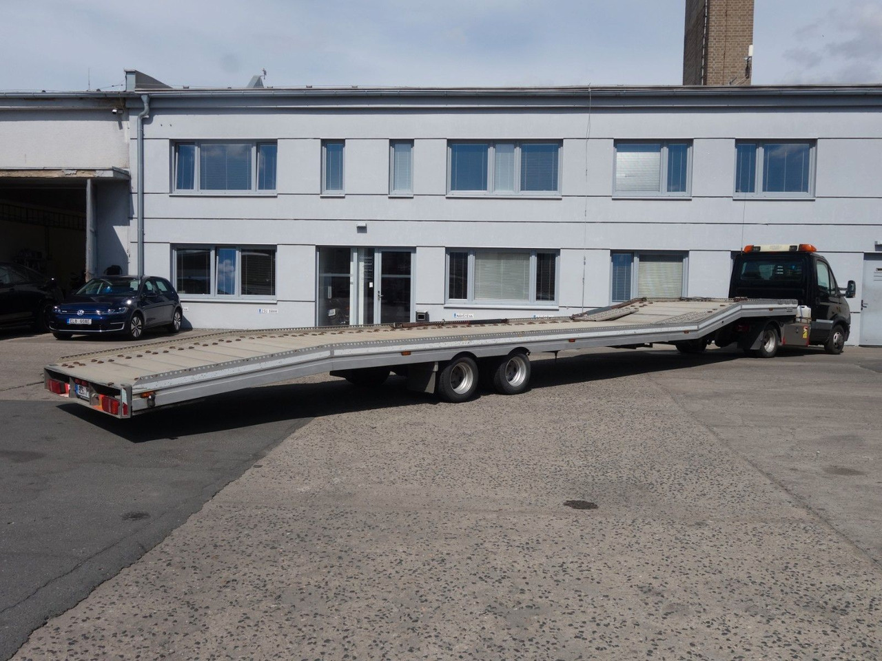 Iveco Daily 35 S 17 mit Anhänger für 3 PKW - Caminhão transporte de veículos: foto 5 Iveco Daily 35 S 17 mit Anhänger für 3 PKW - Caminhão transporte de veículos: foto 5