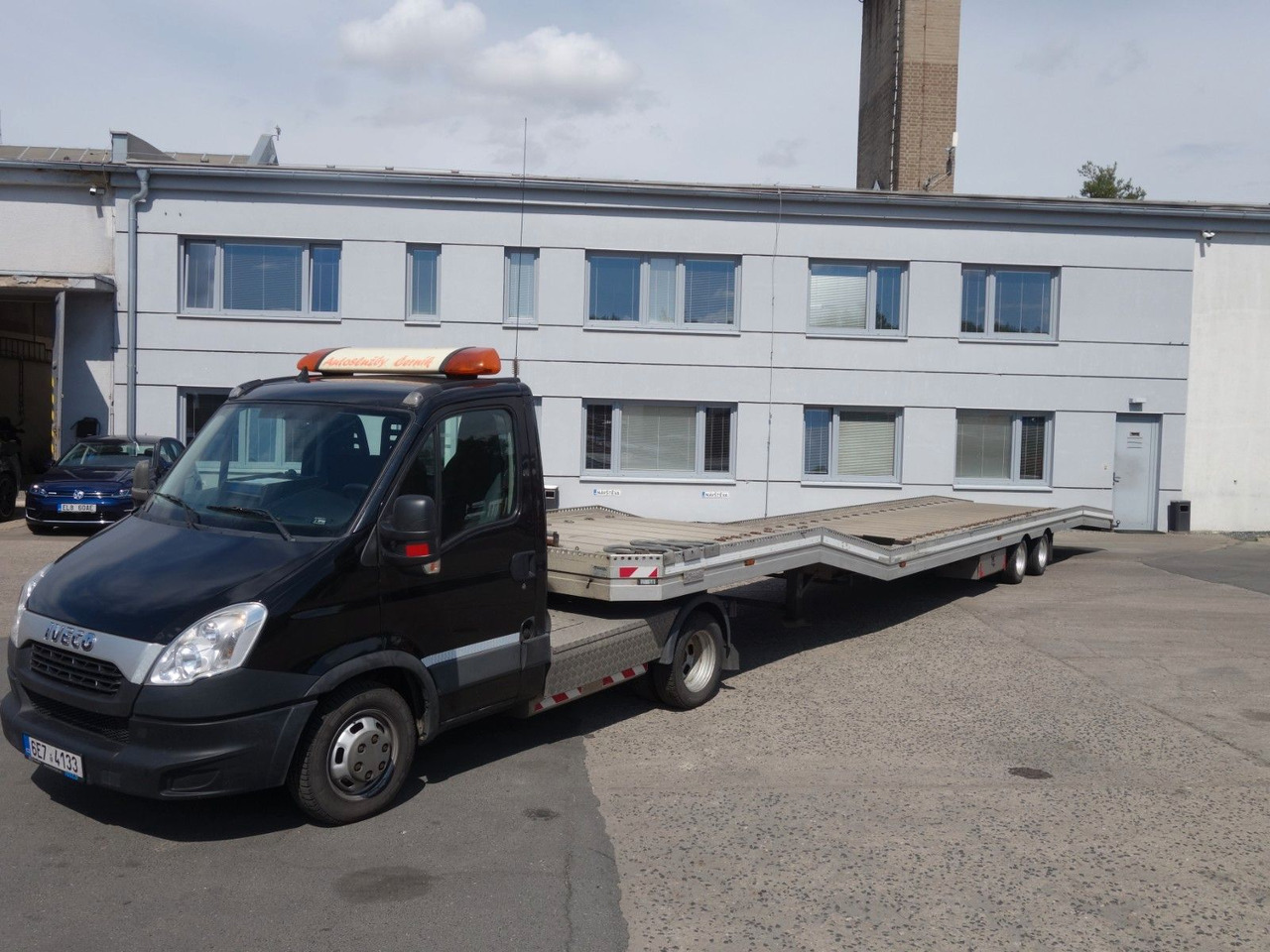 Iveco Daily 35C17 mit Anhänger für 3 PKW - Caminhão transporte de veículos: foto 1 Iveco Daily 35C17 mit Anhänger für 3 PKW - Caminhão transporte de veículos: foto 1
