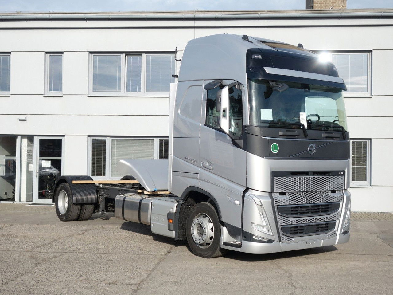 Volvo FH 13 XL 460 Turbo Compound Neue - Caminhão transportador de contêineres/ Caixa móvel: foto 2 Volvo FH 13 XL 460 Turbo Compound Neue - Caminhão transportador de contêineres/ Caixa móvel: foto 2