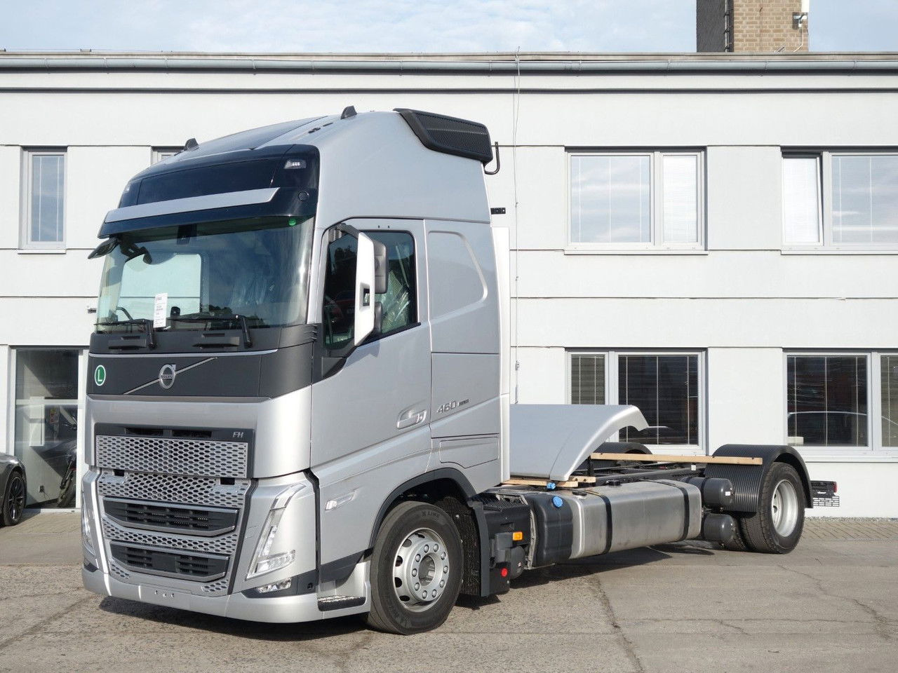 Volvo FH 13 XL 460 Turbo Compound Neue - Caminhão transportador de contêineres/ Caixa móvel: foto 1 Volvo FH 13 XL 460 Turbo Compound Neue - Caminhão transportador de contêineres/ Caixa móvel: foto 1
