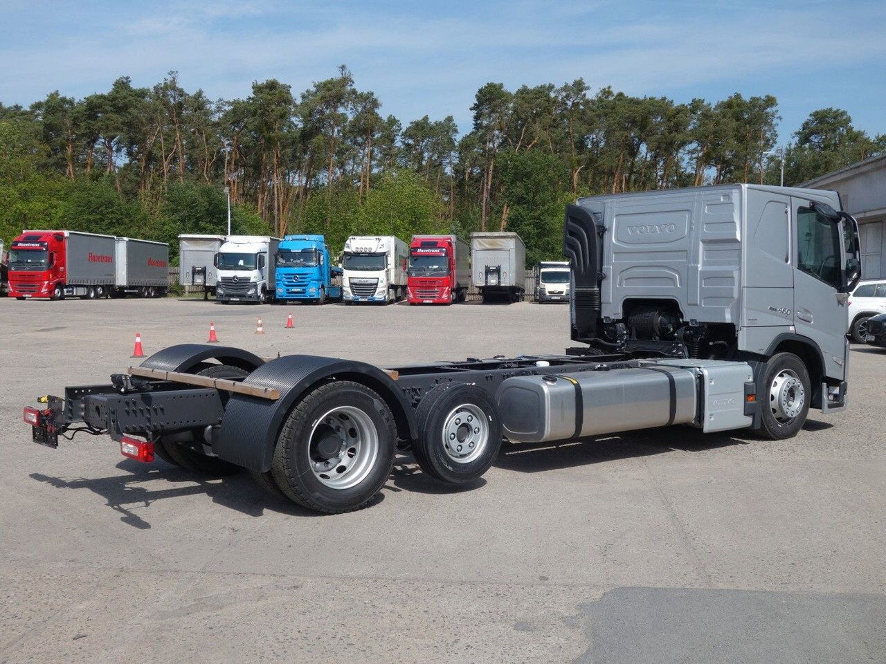 Volvo FM 460 FM13 6x2 Neue RTO , Kassbohrer, Rolfo, Rimo - Caminhão chassi: foto 4 Volvo FM 460 FM13 6x2 Neue RTO , Kassbohrer, Rolfo, Rimo - Caminhão chassi: foto 4