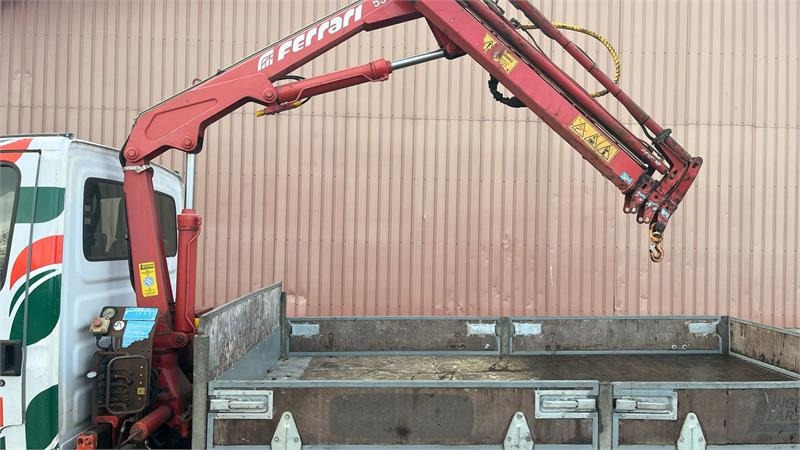 Iveco 35C11  - Camião de caixa aberta/ Plataforma: foto 2 Iveco 35C11  - Camião de caixa aberta/ Plataforma: foto 2