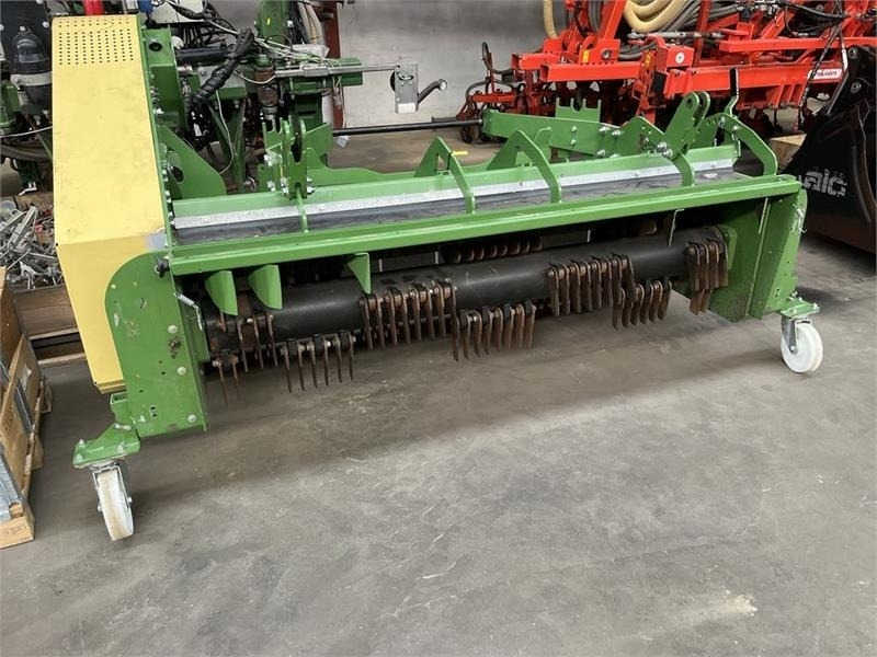 Krone PreChop  - Enfardadeira de fardos quadrados: foto 1 Krone PreChop  - Enfardadeira de fardos quadrados: foto 1