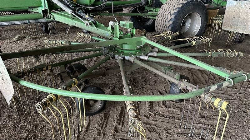 Krone Swadro 2000 TC  - Ancinho enleirador: foto 3 Krone Swadro 2000 TC  - Ancinho enleirador: foto 3