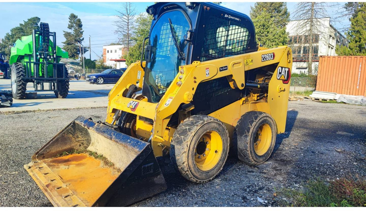 CAT 226D3 - Mini carregadeira: foto 1 CAT 226D3 - Mini carregadeira: foto 1
