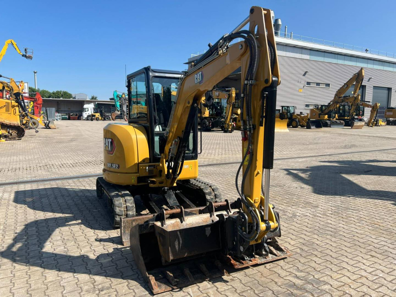 CAT 303.5E2CR - Escavadora de rastos: foto 2 CAT 303.5E2CR - Escavadora de rastos: foto 2
