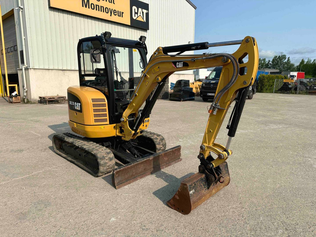 Locação de CAT 302.7DCR CAT 302.7DCR: foto 15