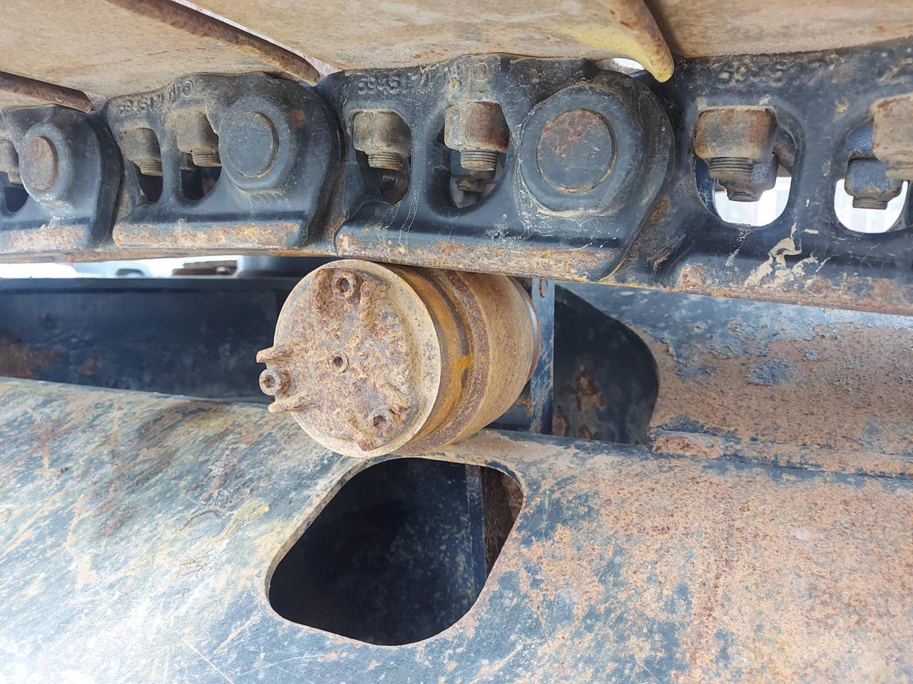 Escavadora de rastos CAT 323: foto 17