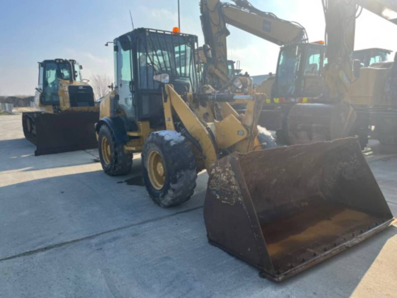 CAT 908M - Carregadeira de rodas: foto 2 CAT 908M - Carregadeira de rodas: foto 2