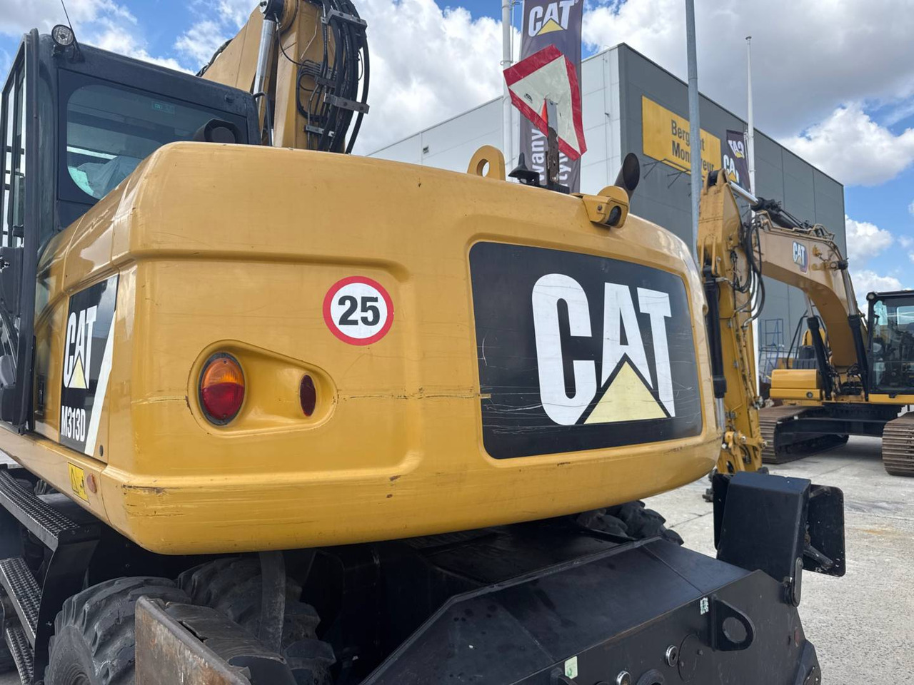 Escavadeira de rodas CAT M313D: foto 22