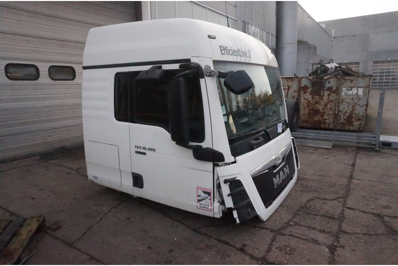 MAN F99L47 TGX XLX EURO6 81.60000-7848 - Cabine e interior de Caminhão: foto 2 MAN F99L47 TGX XLX EURO6 81.60000-7848 - Cabine e interior de Caminhão: foto 2