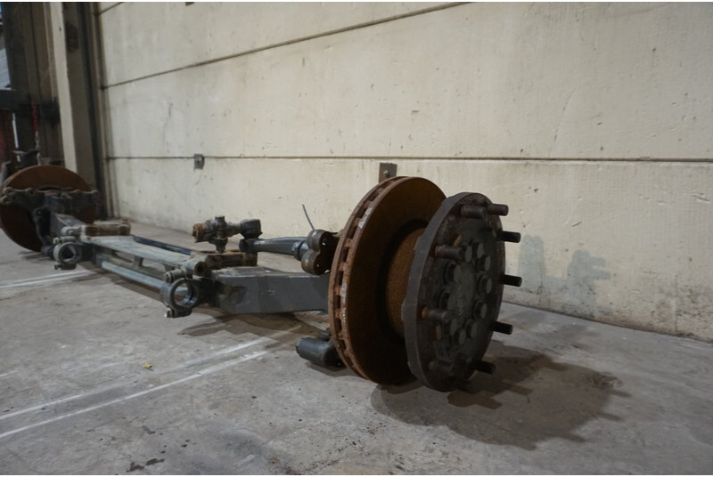 Mercedes-Benz F-8/C22.5 RECHT - Eixo dianteiro de Caminhão: foto 2 Mercedes-Benz F-8/C22.5 RECHT - Eixo dianteiro de Caminhão: foto 2