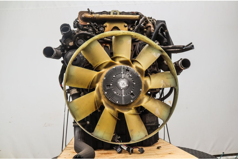 Mercedes-Benz OM934LA EURO6 210PS - Motor de Caminhão: foto 4 Mercedes-Benz OM934LA EURO6 210PS - Motor de Caminhão: foto 4