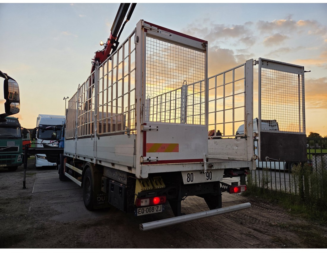 Renault C 280 4X2 Palfinger PK12002 EH Kran Crane Remote Control Automat flatbed truck - Camião de caixa aberta/ Plataforma, Caminhão grua: foto 2 Renault C 280 4X2 Palfinger PK12002 EH Kran Crane Remote Control Automat flatbed truck - Camião de caixa aberta/ Plataforma, Caminhão grua: foto 2