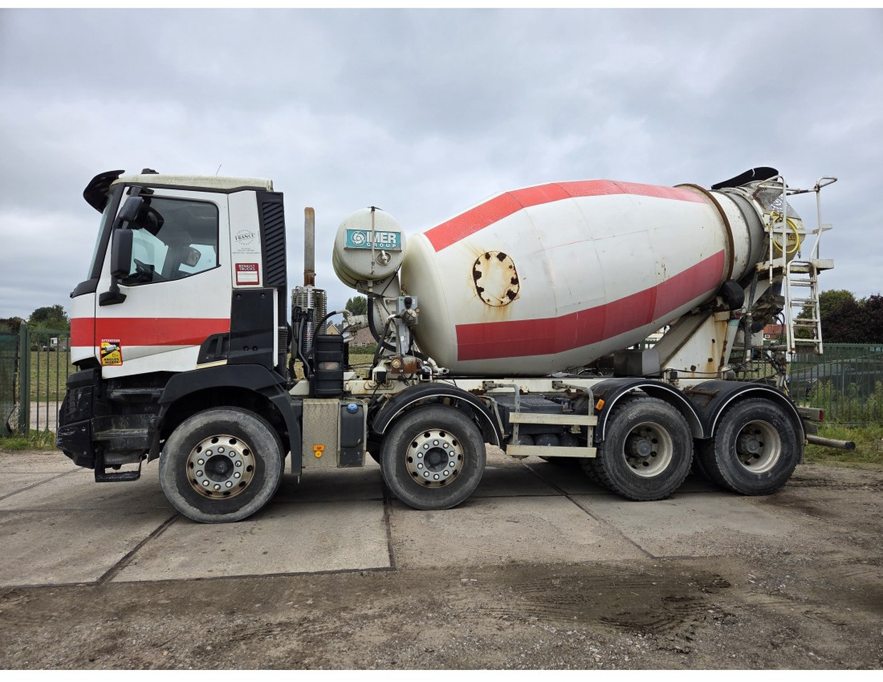 Renault C430 8X4 CONCRETE MIXER MANUAL GEARBOX - Caminhão betoneira: foto 2 Renault C430 8X4 CONCRETE MIXER MANUAL GEARBOX - Caminhão betoneira: foto 2