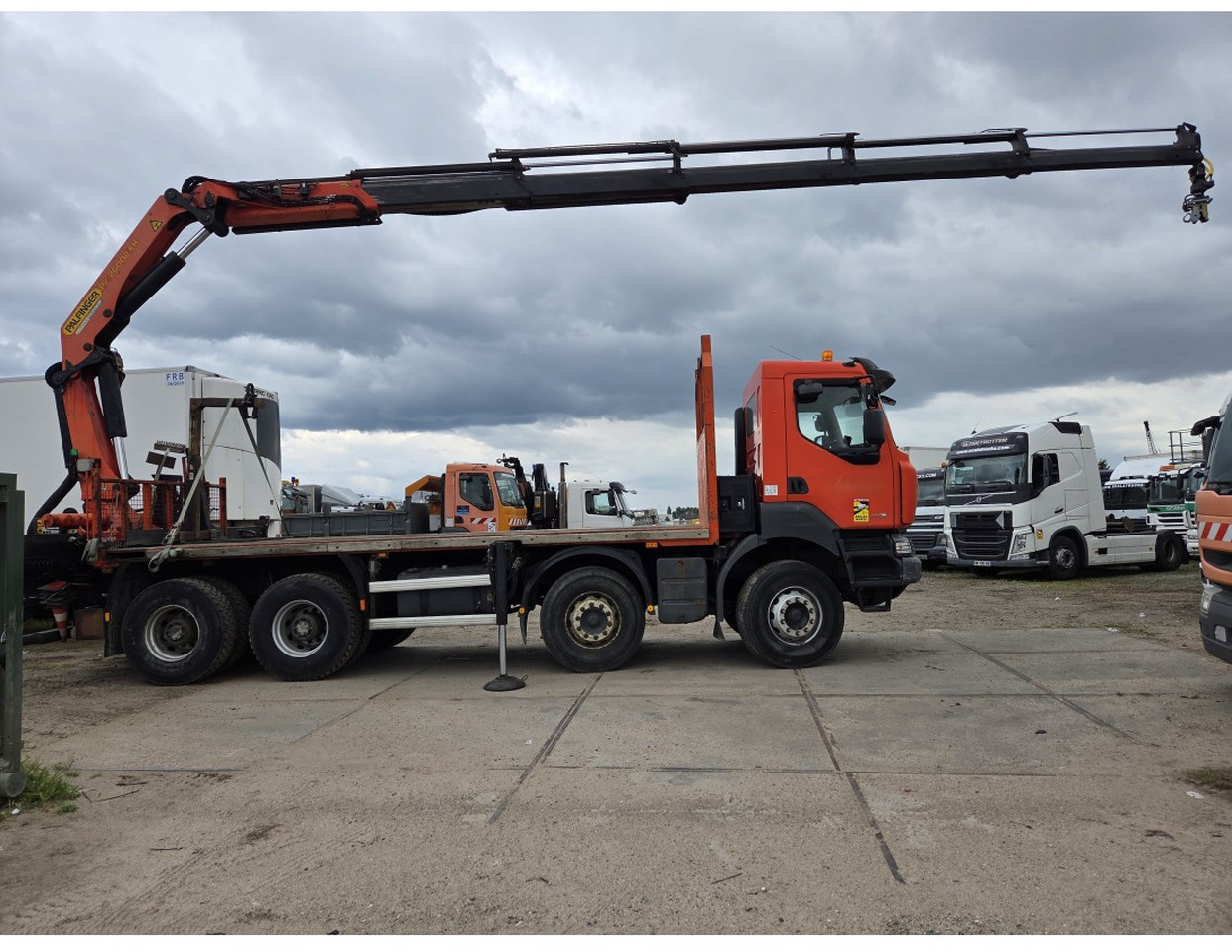 Renault Kerax 430 8X4 Flatbed Crane Palfinger PK26002EH 26 ton 5 Extensions *Retarder - Camião de caixa aberta/ Plataforma, Caminhão grua: foto 4 Renault Kerax 430 8X4 Flatbed Crane Palfinger PK26002EH 26 ton 5 Extensions *Retarder - Camião de caixa aberta/ Plataforma, Caminhão grua: foto 4