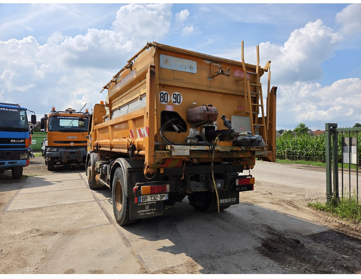 Renault Premium 300 4x2 Tipper Gritter Manual Gearbox Mechanical pump Pomp - Caminhão basculante: foto 4 Renault Premium 300 4x2 Tipper Gritter Manual Gearbox Mechanical pump Pomp - Caminhão basculante: foto 4