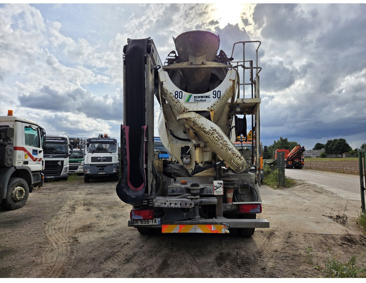 TGS 35.400 8X4 Concrete Mixer Stetter Euro 6 Steelsuspension - Caminhão betoneira: foto 3 TGS 35.400 8X4 Concrete Mixer Stetter Euro 6 Steelsuspension - Caminhão betoneira: foto 3