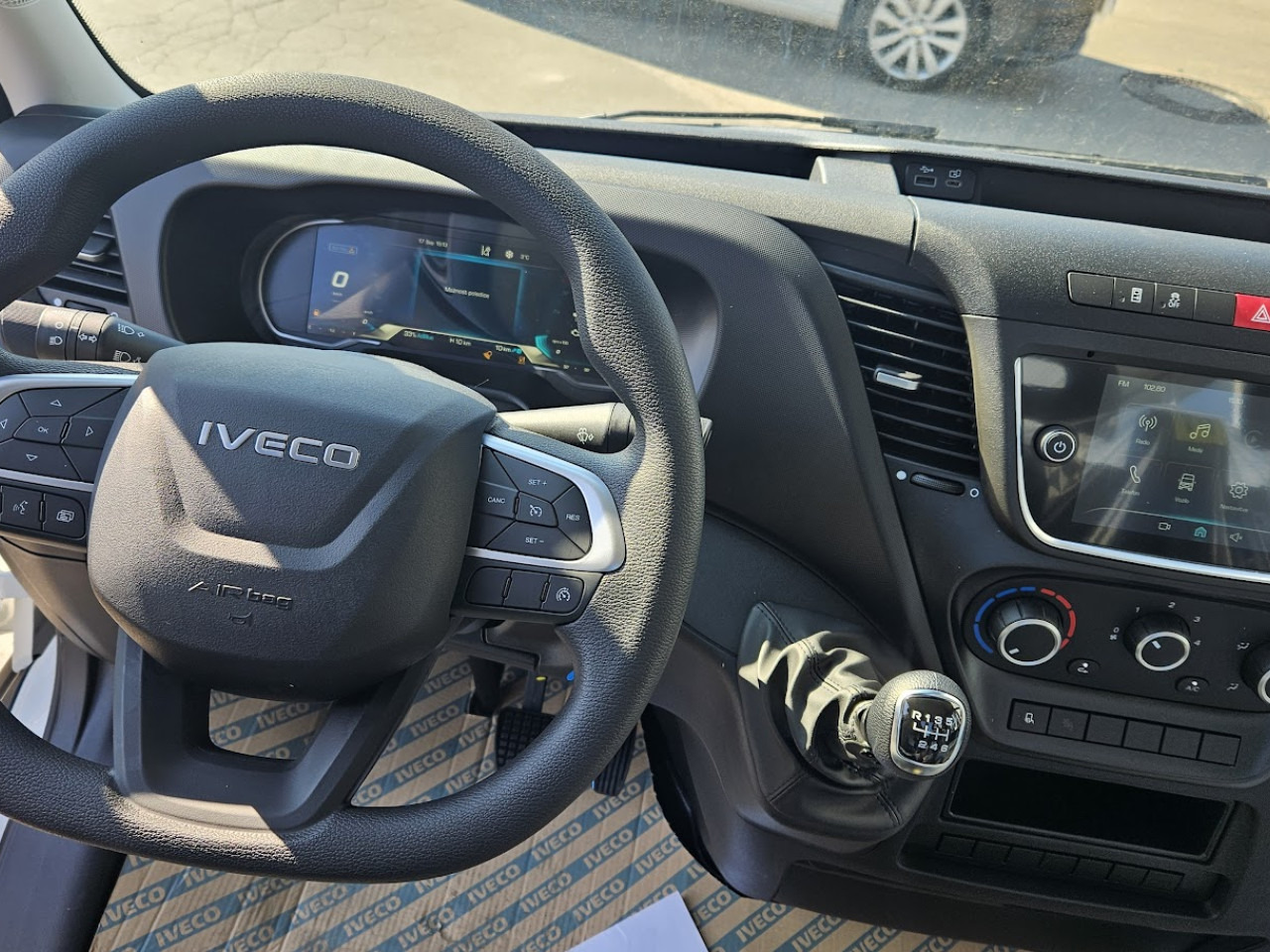 IVECO Daily 35C16H3.0 - Caminhão chassi: foto 4 IVECO Daily 35C16H3.0 - Caminhão chassi: foto 4