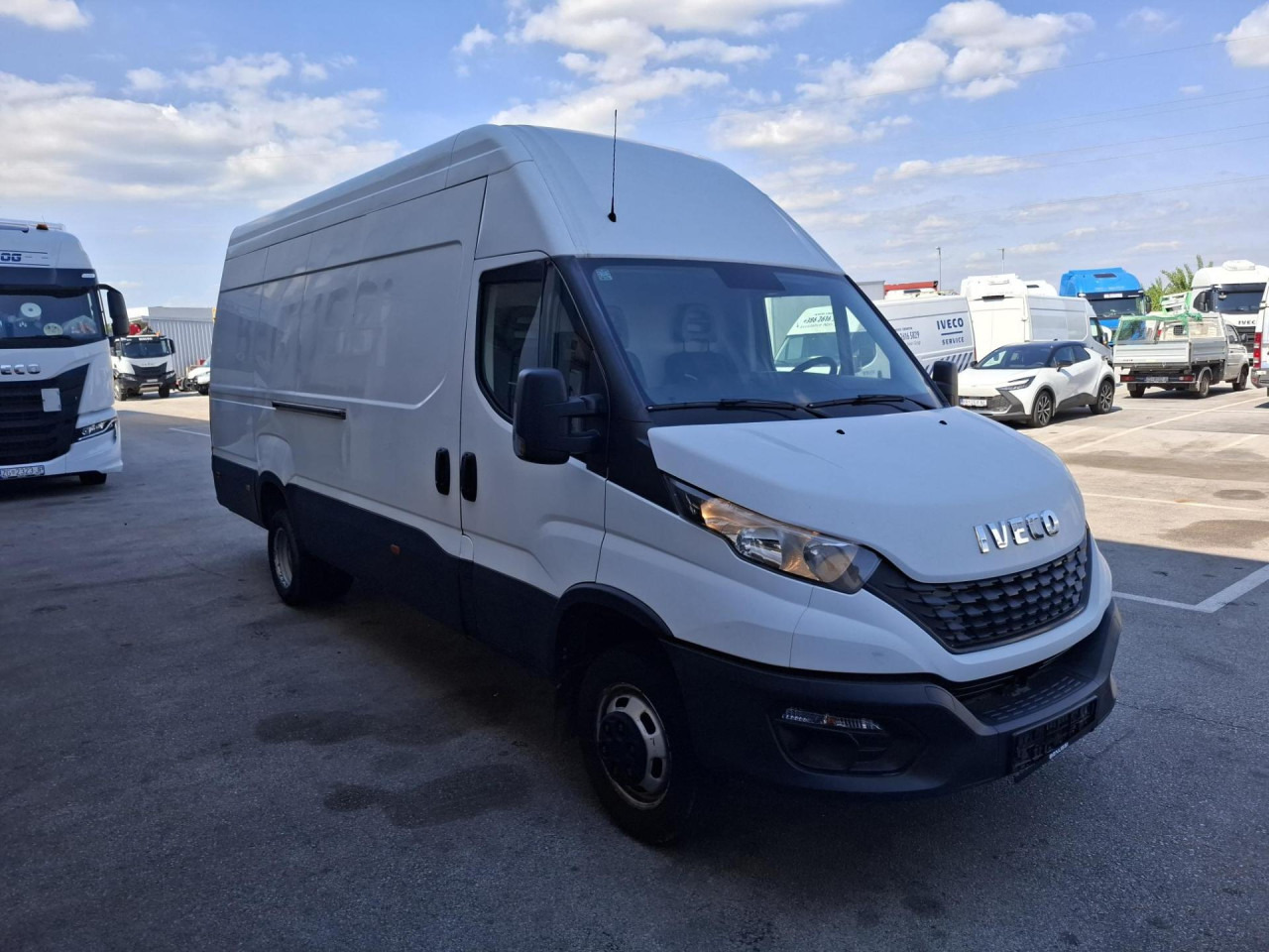 IVECO Daily 35C16V - Furgão de passageiros: foto 2 IVECO Daily 35C16V - Furgão de passageiros: foto 2