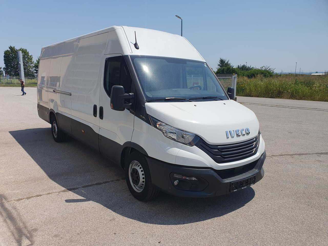 IVECO Daily 35S16V - Furgão de passageiros: foto 2 IVECO Daily 35S16V - Furgão de passageiros: foto 2