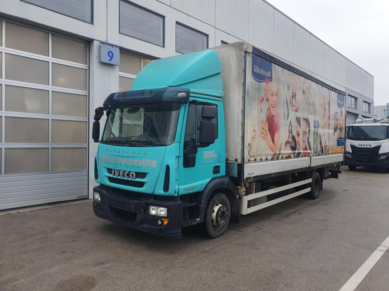 IVECO Eurocargo ML120E25 - Caminhão com lona: foto 1 IVECO Eurocargo ML120E25 - Caminhão com lona: foto 1