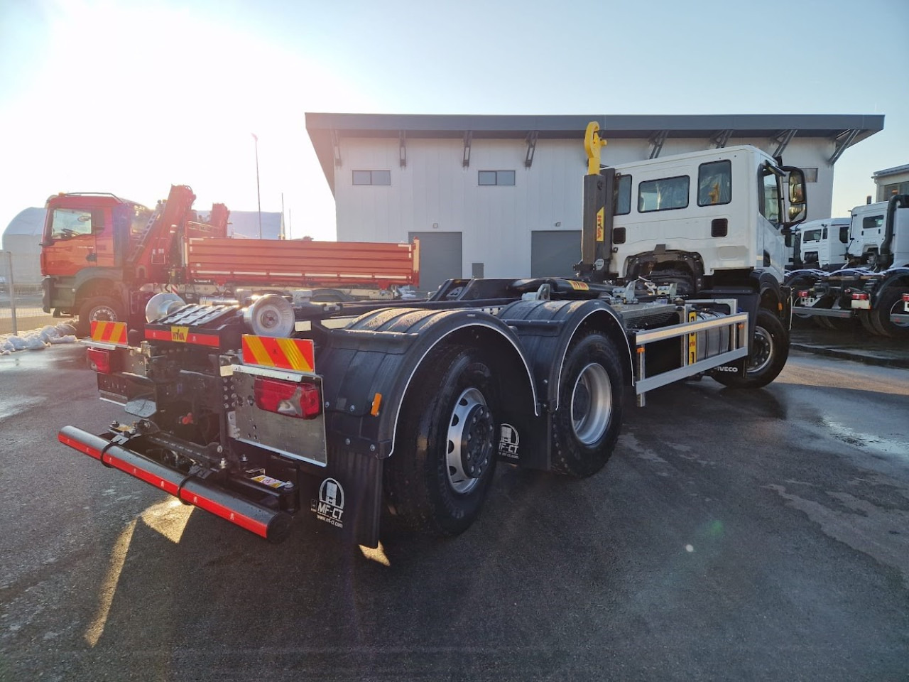 IVECO X-Way AD280X46Y/PS HR ON+ - Caminhão polibenne: foto 4 IVECO X-Way AD280X46Y/PS HR ON+ - Caminhão polibenne: foto 4