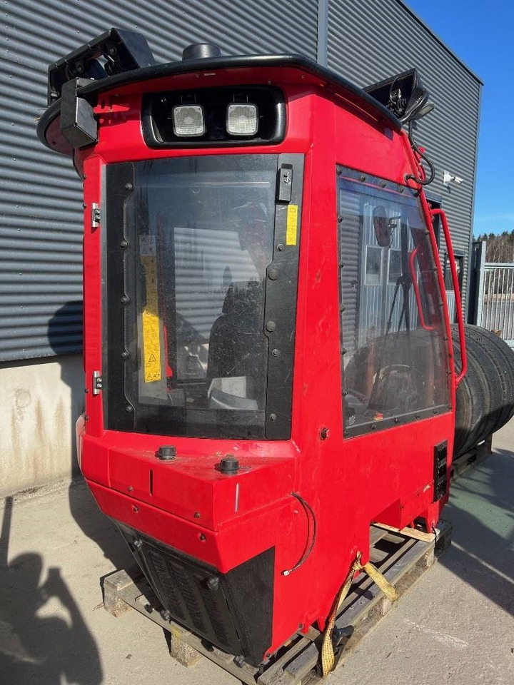 Komatsu C3001 571911 Hytt - Cabine de Equipamento florestal: foto 2 Komatsu C3001 571911 Hytt - Cabine de Equipamento florestal: foto 2