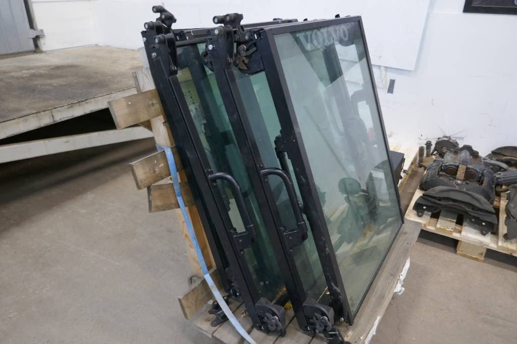 Volvo Framruta Hjullastare - Cabine de Máquina de construção: foto 1 Volvo Framruta Hjullastare - Cabine de Máquina de construção: foto 1