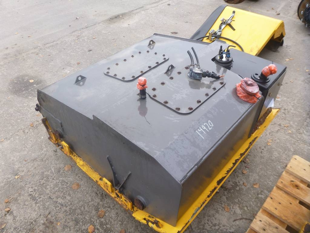 Volvo L 180 H Bränsletank, voe11154152 - Estrutura/ Châssis de Máquina de construção: foto 1 Volvo L 180 H Bränsletank, voe11154152 - Estrutura/ Châssis de Máquina de construção: foto 1