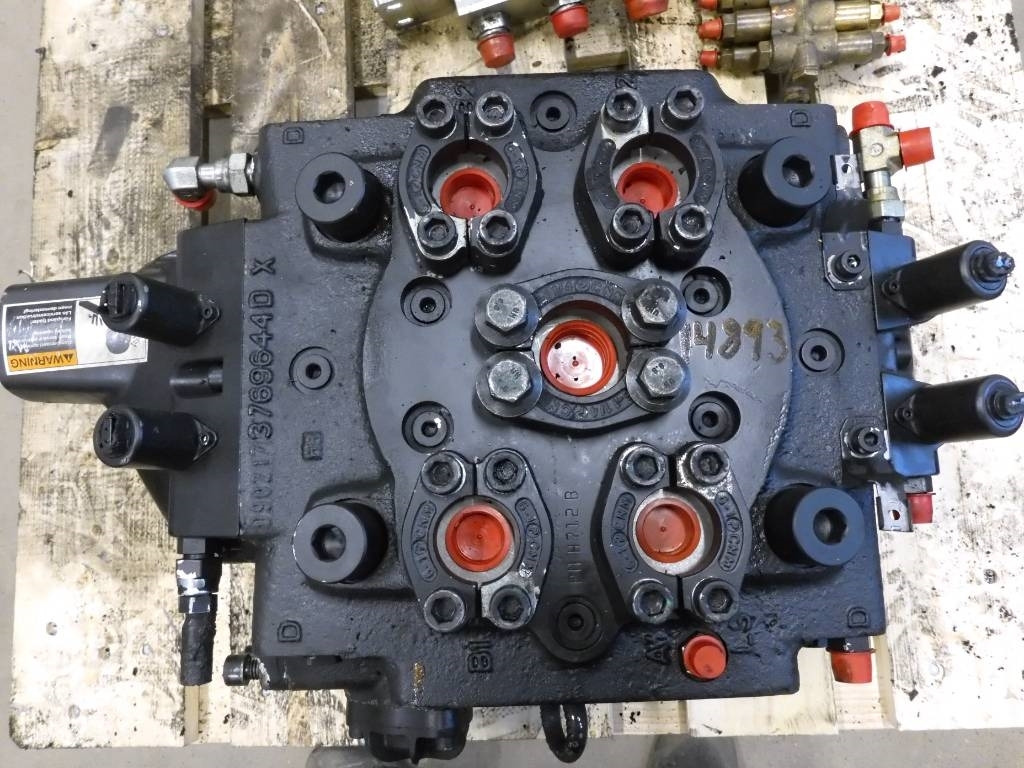 Volvo L180 HL Ventilpaket, 15015928 - Hidráulica de Máquina de construção: foto 2 Volvo L180 HL Ventilpaket, 15015928 - Hidráulica de Máquina de construção: foto 2