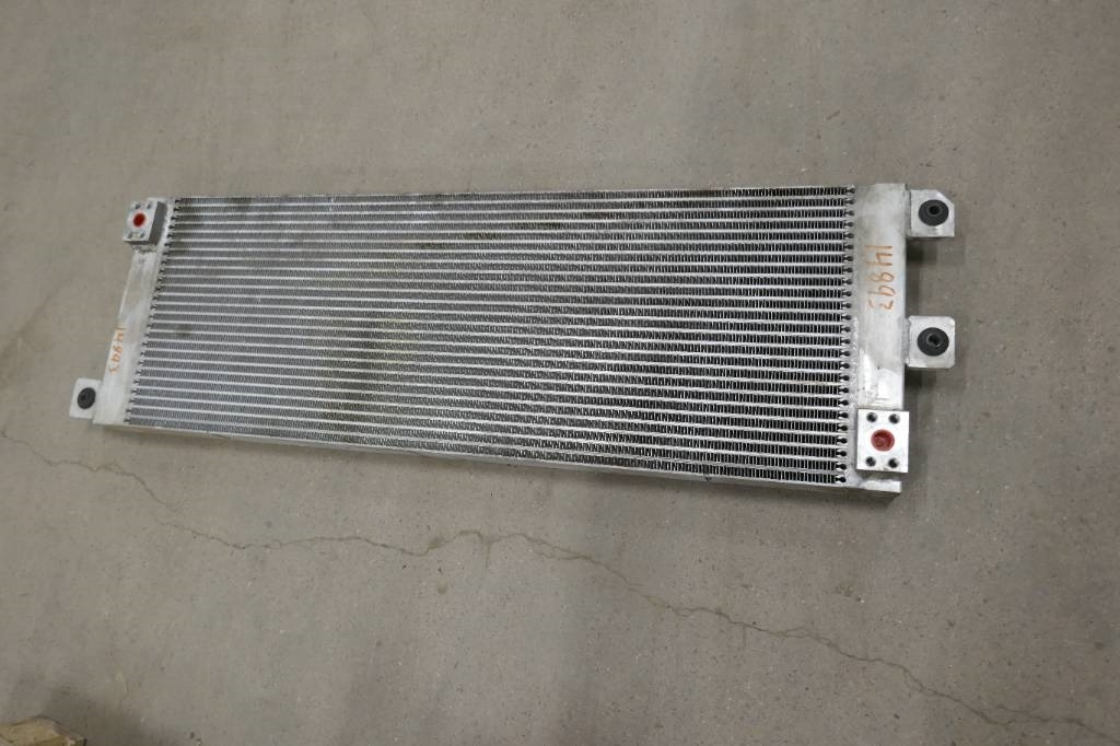 Volvo L180 HL kylare hydraulolja voe17225034  - Radiador de Máquina de construção: foto 1 Volvo L180 HL kylare hydraulolja voe17225034  - Radiador de Máquina de construção: foto 1