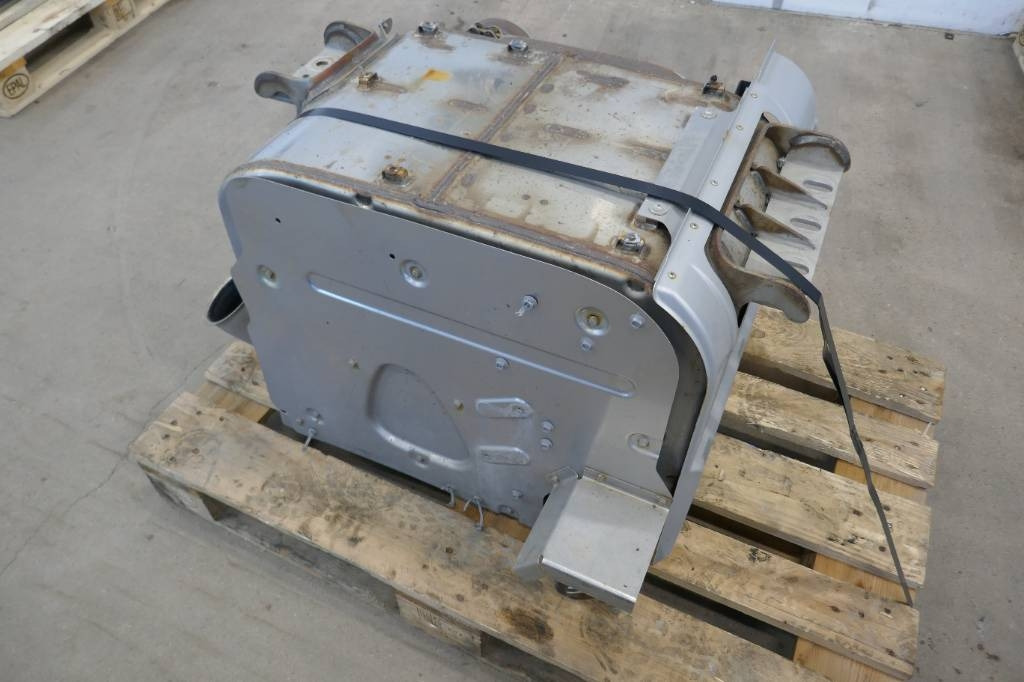 Volvo Ljuddämpare, 21750081 - Estrutura/ Châssis de Caminhão: foto 1 Volvo Ljuddämpare, 21750081 - Estrutura/ Châssis de Caminhão: foto 1