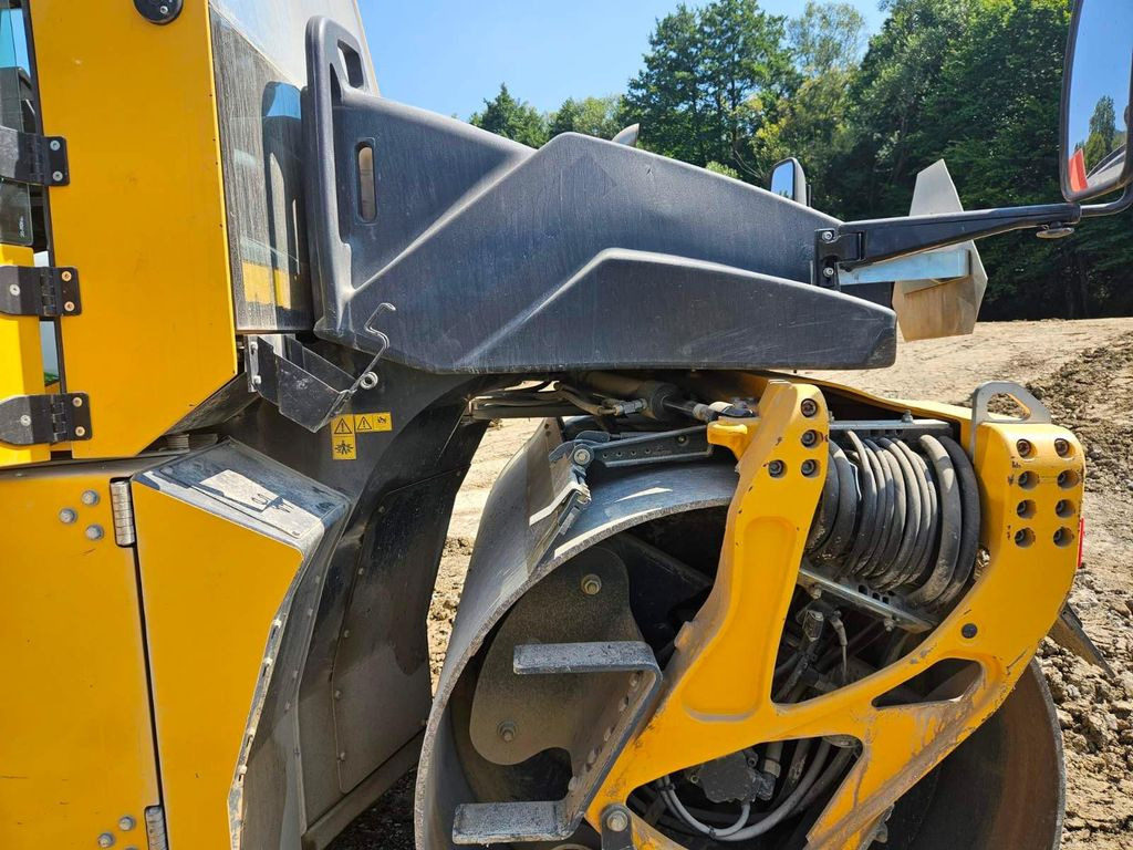 BOMAG BW 174 AP-4F AM, Tandem Roller - Compactador de asfalto: foto 5 BOMAG BW 174 AP-4F AM, Tandem Roller - Compactador de asfalto: foto 5