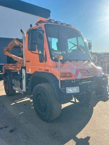 Unimog U500 4x4, Boeschungsmaehwerk Mulag - Caminhão: foto 3 Unimog U500 4x4, Boeschungsmaehwerk Mulag - Caminhão: foto 3