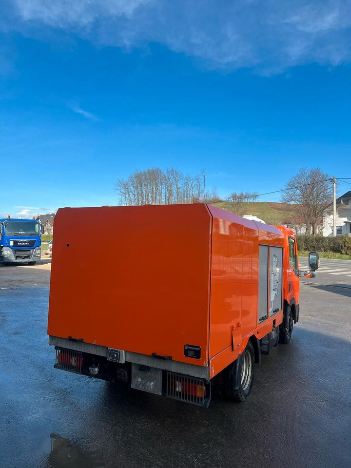 Nissan NT400 Cabstar, Dietmar Kaiser, 160bar, Hochdruck - Caminhão limpa fossa: foto 3 Nissan NT400 Cabstar, Dietmar Kaiser, 160bar, Hochdruck - Caminhão limpa fossa: foto 3
