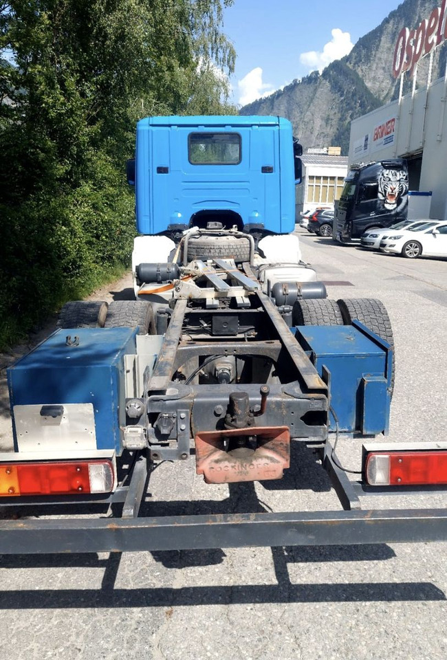 Scania R124LB 420 4x2, Euro 3 - Caminhão chassi: foto 5 Scania R124LB 420 4x2, Euro 3 - Caminhão chassi: foto 5